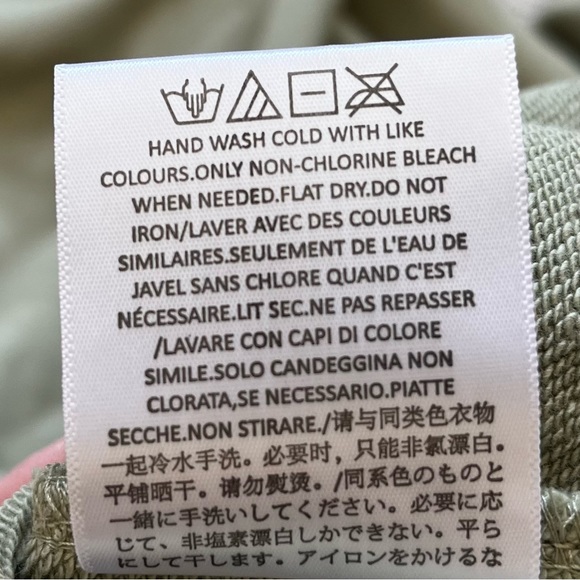 FEAR OF GOD NWT Essentials Pullover Hoodie Women’s Size XL Trendy Stylish - Picture 6 of 10